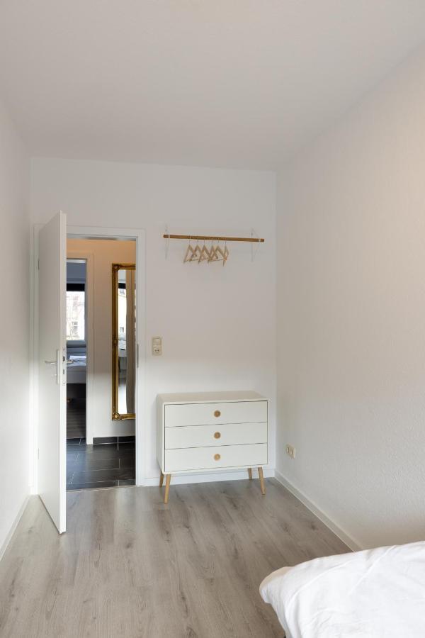 ☆ Modern Stylish Flat In Central Location Вильгельмсхафен Экстерьер фото